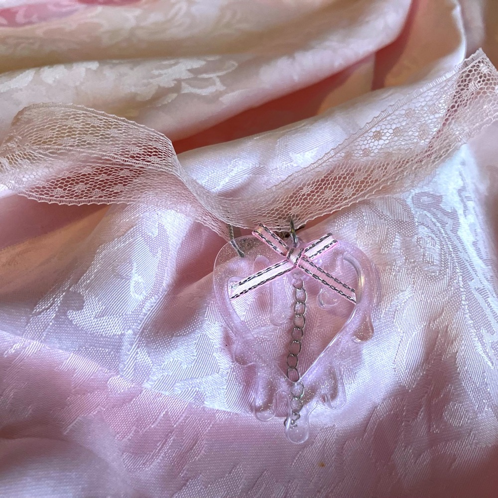 Bleeding Heart Choker!! ***HANDMADE***